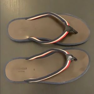 moncler flip flops mens